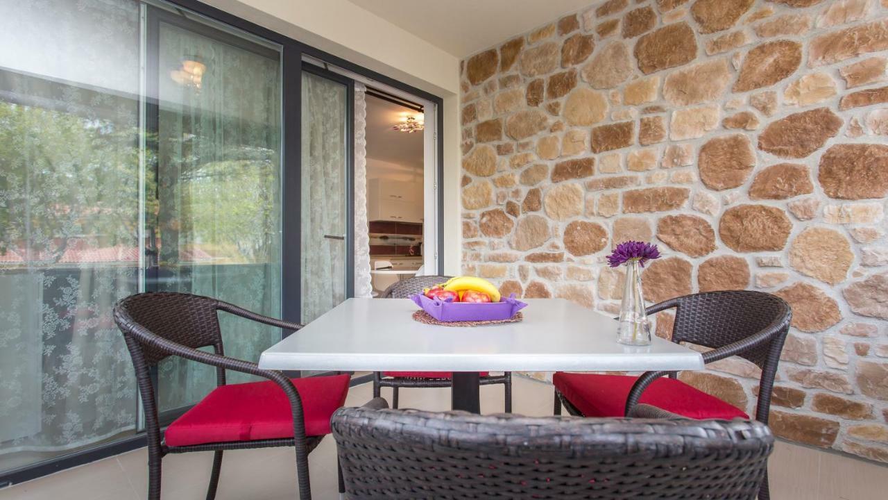 Apartmani Memories I Baška Extérieur photo