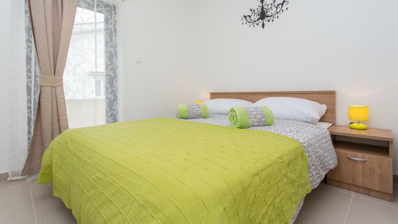 Apartmani Memories I Baška Extérieur photo